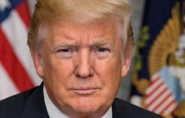 अमेरिका के राष्ट्रपति ट्रंप ने यह घोषणा करके सनसनी फैला...