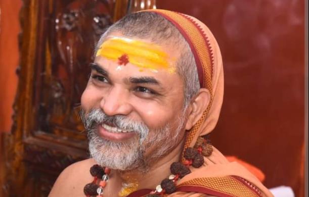 भारत में शंकराचार्य का प्रश्न अब अत्यंत विवादास्पद हो ग...