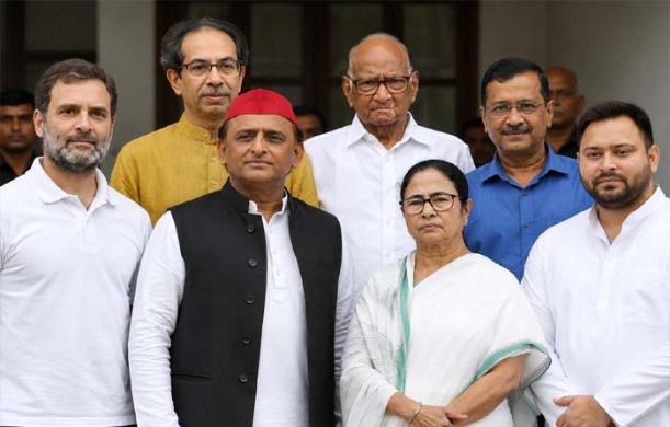 राजनीतिक उथल-पुथल के दौर में नई संभावनाएँ